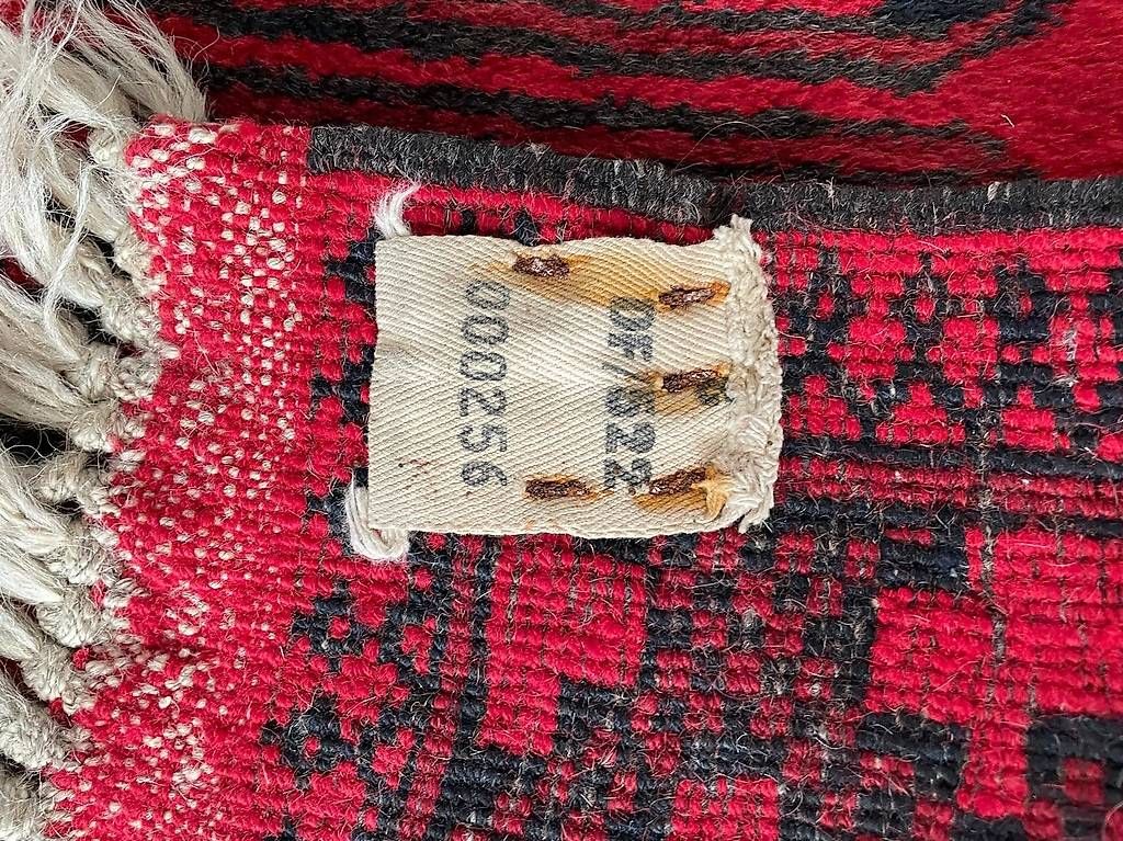 Teppiche: Teppich rot handgeknüpft – Gebraucht aus Kriens von ENotte 1