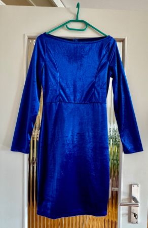 Long-sleeve royal blue velvet dress - size M