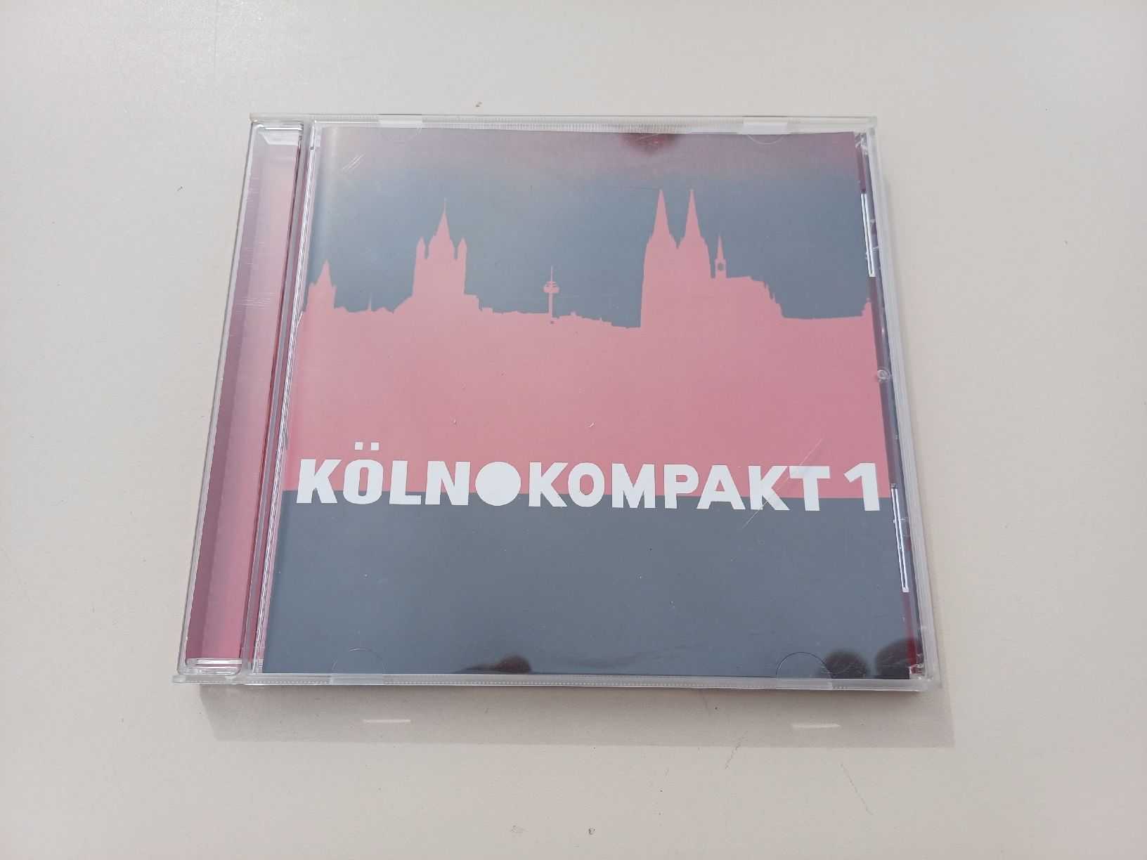 CDs: Köln - Kompakt 1 - CD – Gebraucht aus Begnins von Drastic-Sound