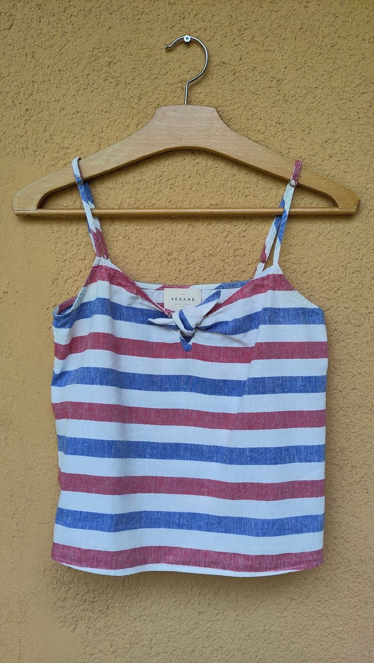 Sezane Tops: Sézane top Suzie – Gebraucht aus Genève von clairedupraz