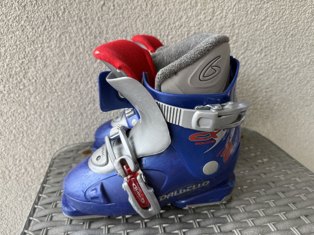 Scarpe per ragazzi: Dalbello Kinder Skischuhe 241 mm – Usato da Giswil venduto da urr_7c5j 1