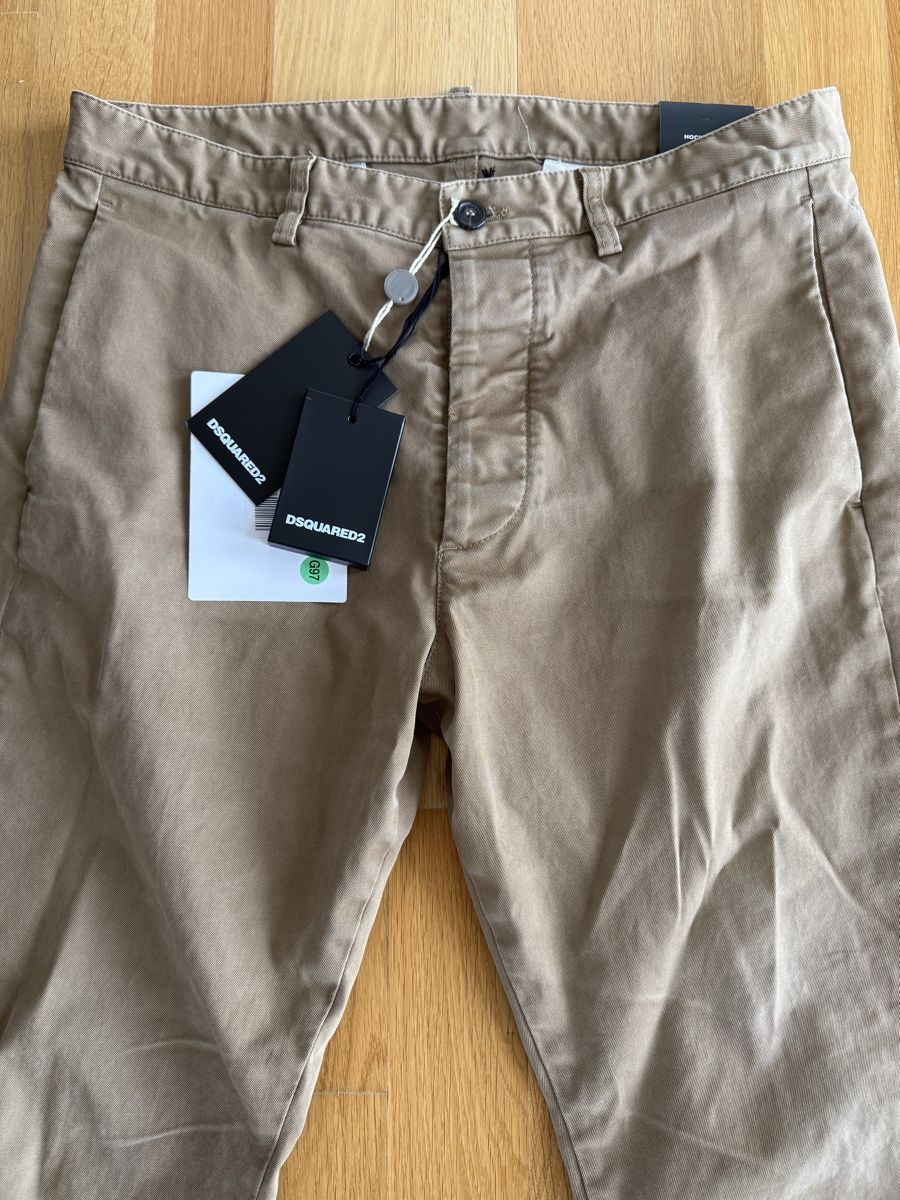 Dsquared2 Pantaloni: 100% originale Dsquared2 Chino Hose beige Gr. 48 - Defekt – Difettoso da Basel venduto da trend_shop_schweiz