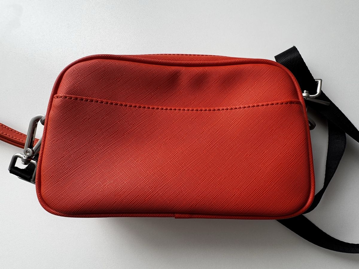 Guess Sonstige Kleidung & Accessoires: Guess Schultertasche – Gebraucht aus Zürich von spero 2