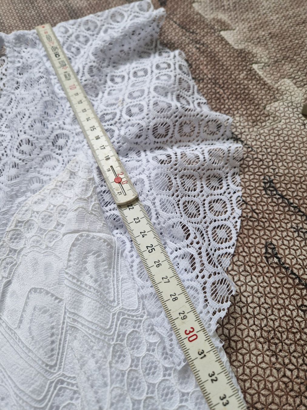 Guess Camicette: Oberteil von Guess Neu – Usato da Triengen venduto da KittyKat6 3