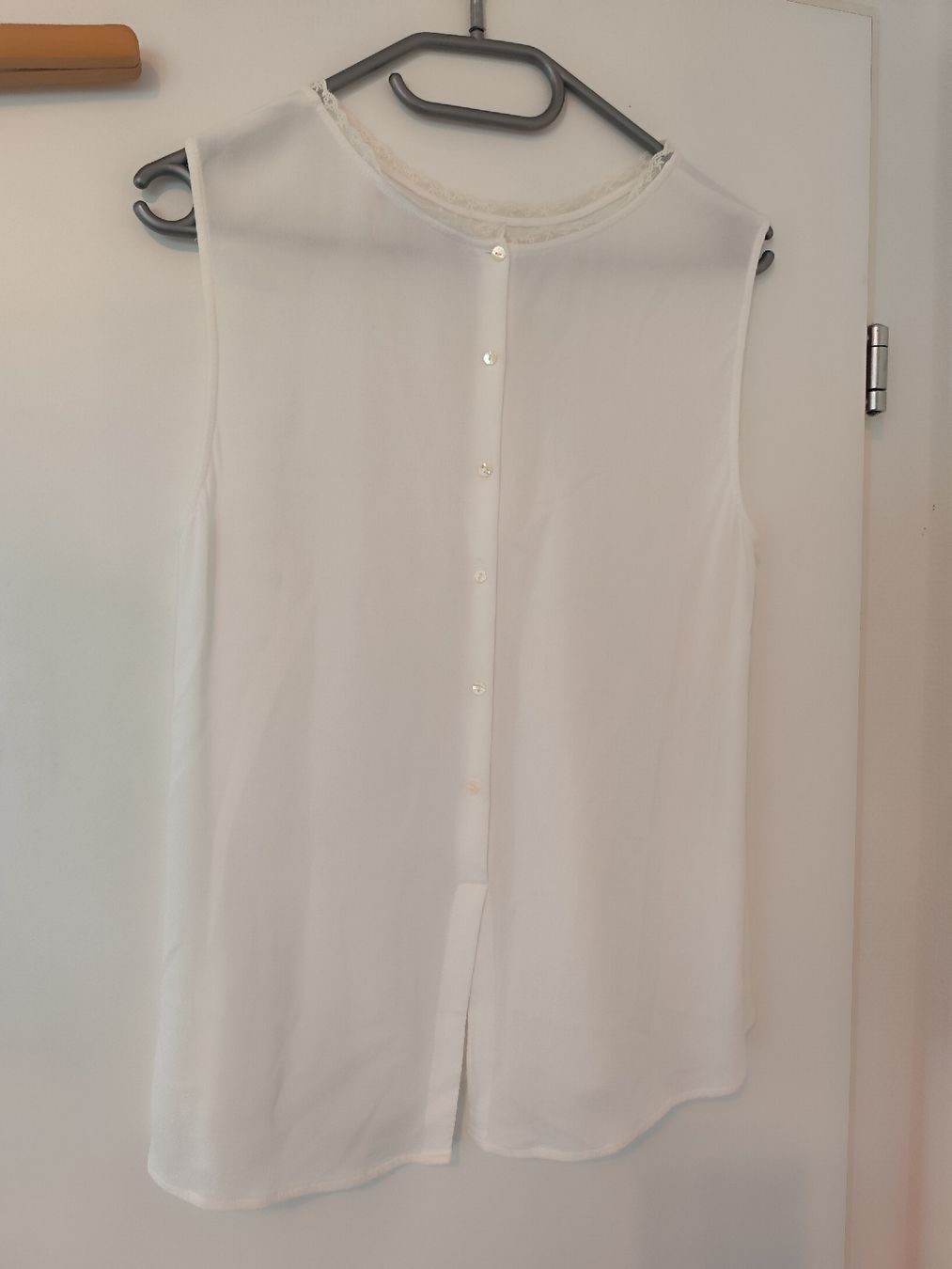 Lotti di vestiti: S.Oliver Bluse weiss Gr. 38 + Pull&Bear Jeans Gr. 40 – Usato da Zürich venduto da Claudia_Zueri 3