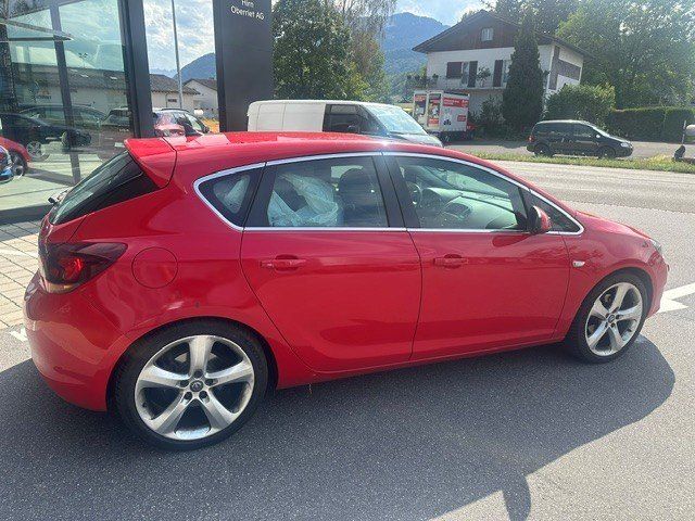 Opel Automobili: Opel Astra 1.6 T Cosmo – Usato da Oberriet SG venduto da jeepv8 3