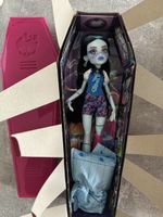 Monster High Frankie Stein Puppe im Sarg mit Zubehör