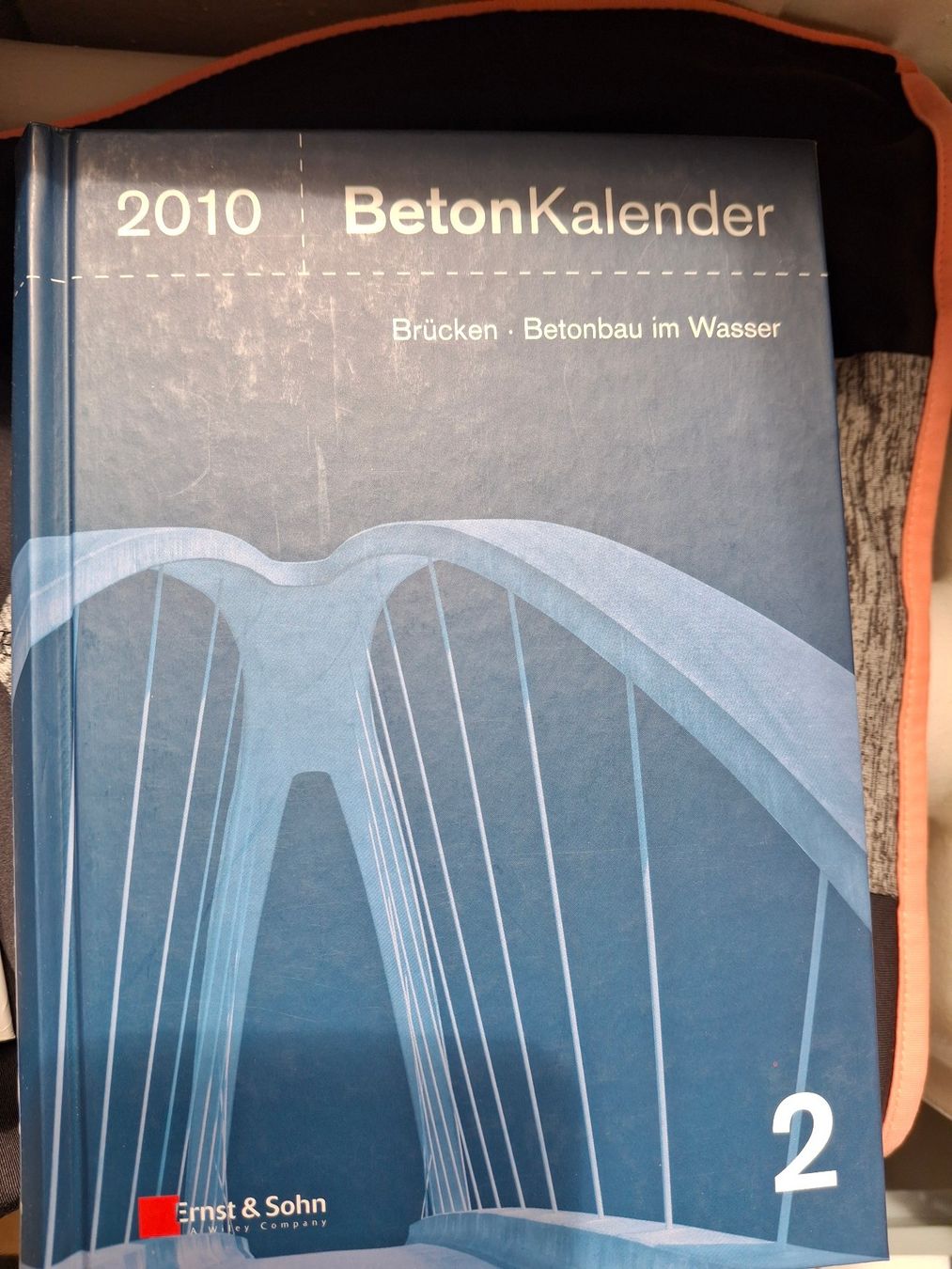 Libri: Betonkalender 2010 Teil 1 und 2 – Nuovo (secondo la descrizione) da Chur venduto da verginer87 1