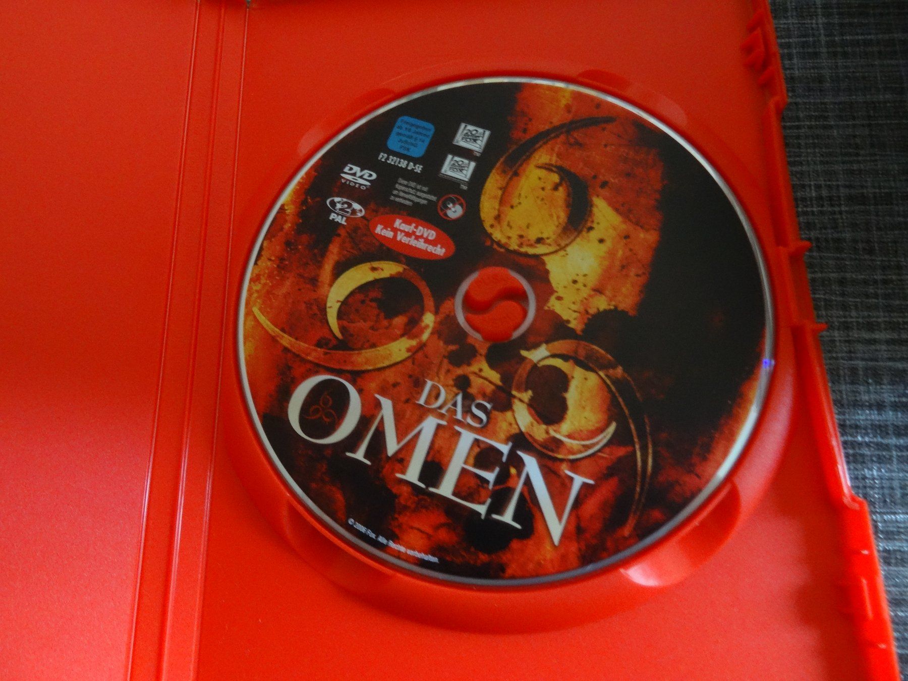 Tutti i DVDs: Das Omen DVD – Usato da Olten venduto da Disc-Verkauf 1