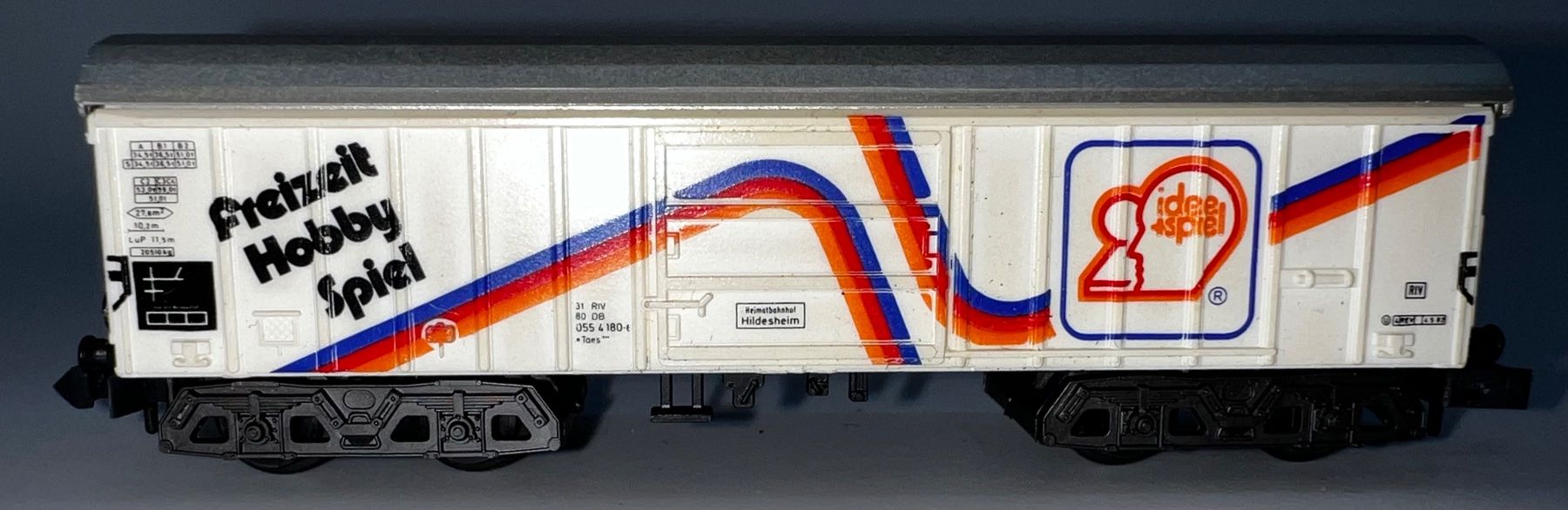Trix Modellini di ferrovie: Minitrix , (13501) Schwenkdachwagen mit Werbung – Usato da Basel venduto da jonnyhaas