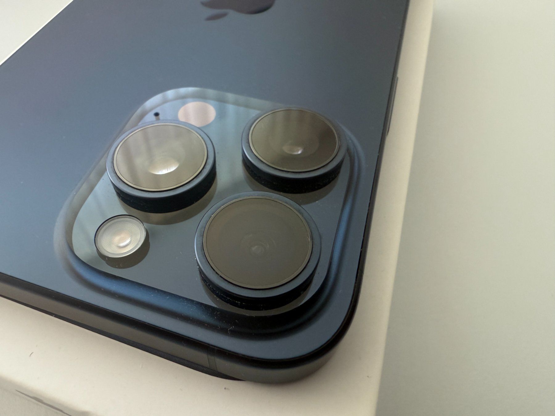 Apple Handys / Smartphones: Apple iPhone 15 Pro Max Blue Titanium, Garantie bis 4.11.25 – Gebraucht aus Wollerau von casatutti 9