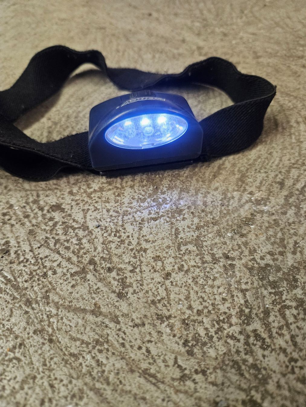 Lampes: Dorcy Headlamp – D'occasion à Männedorf par go-rs484 1