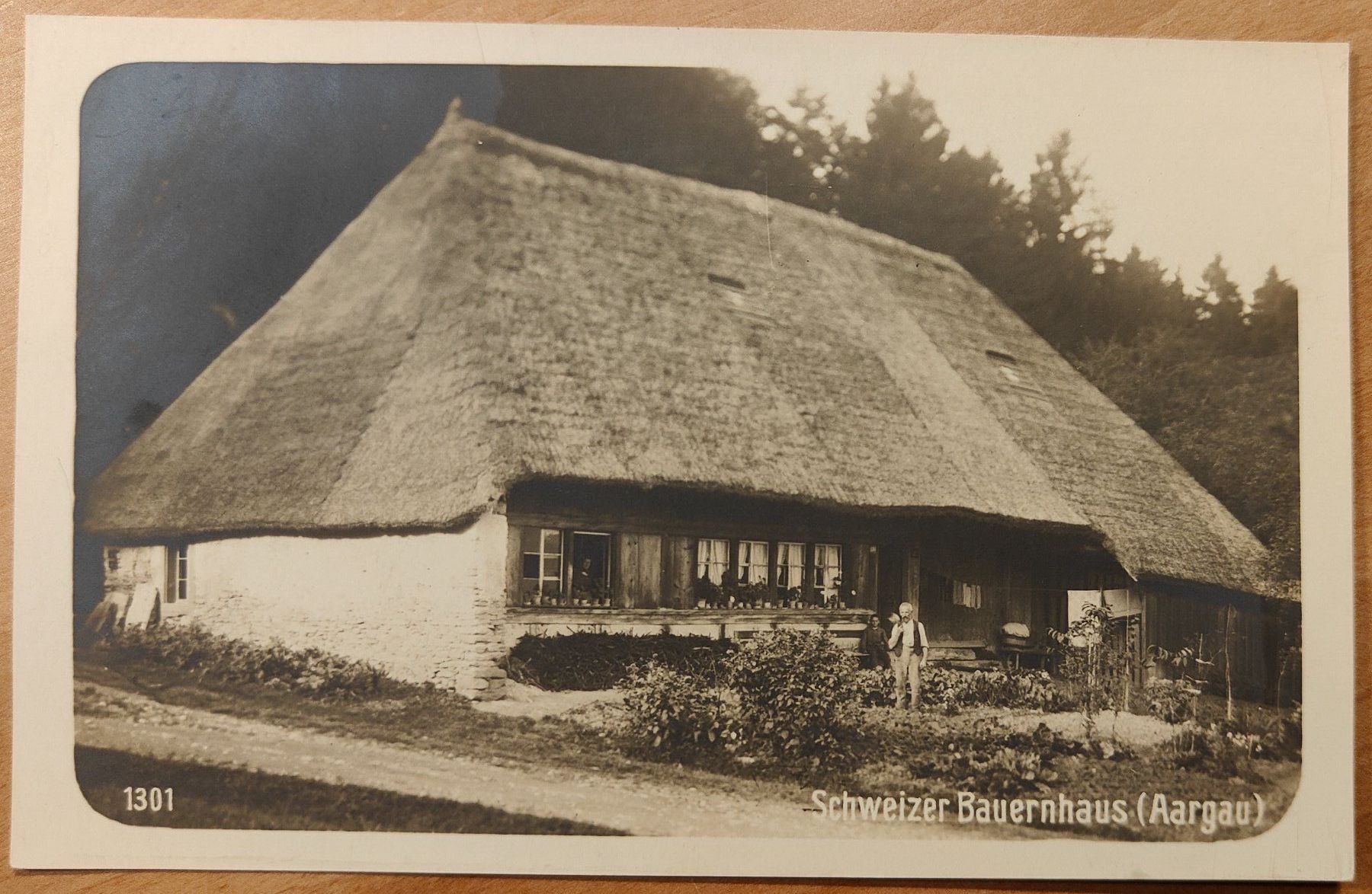 Cartoline postali: Aargauer Bauernhaus mit Strohdach um 1915 – Usato da St. Erhard venduto da Chaeferli6