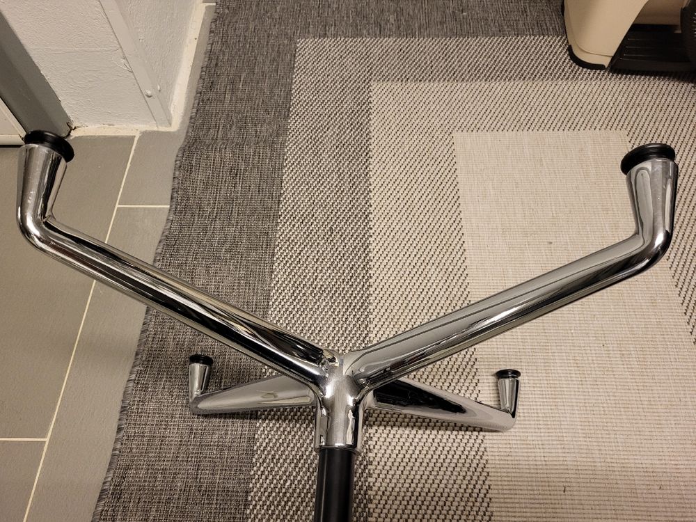 Vitra Eams Stuhl Leder 7