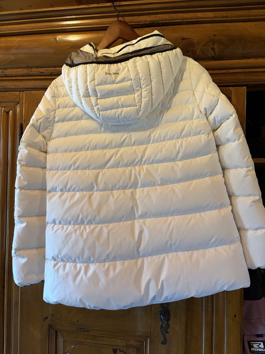 Herno Giacche: Wunderschöne Herno Laminar Jacke, Grösse 40 – Usato da Reinach AG venduto da Ben14gs 1