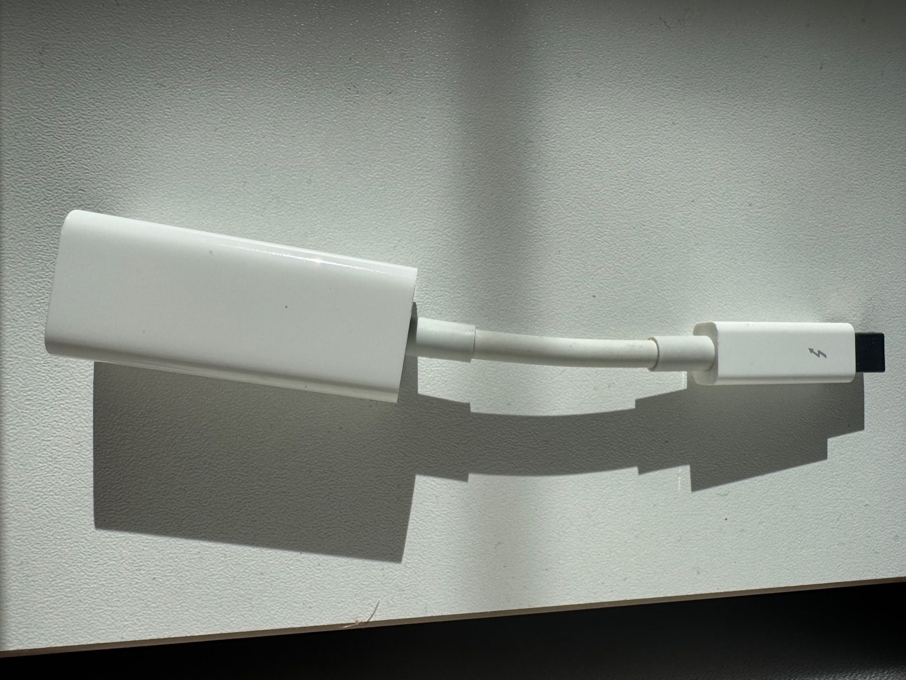 Apple Unità & Adattatore: Apple Thunderbolt to Firewire 800 Adapter A1463 – Usato da Oberrieden venduto da jeebs