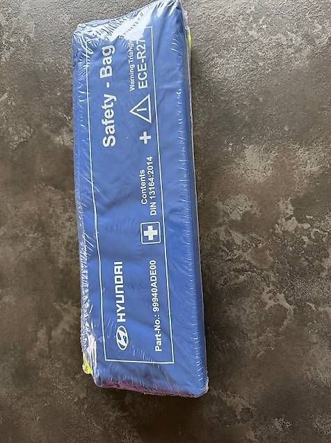 Kit di pronto soccorso: Veste jaune / Trousse de premiers secours / Safety-Bag – Nuovo e nell'imballaggio originale da Crissier venduto da Schtonic 1