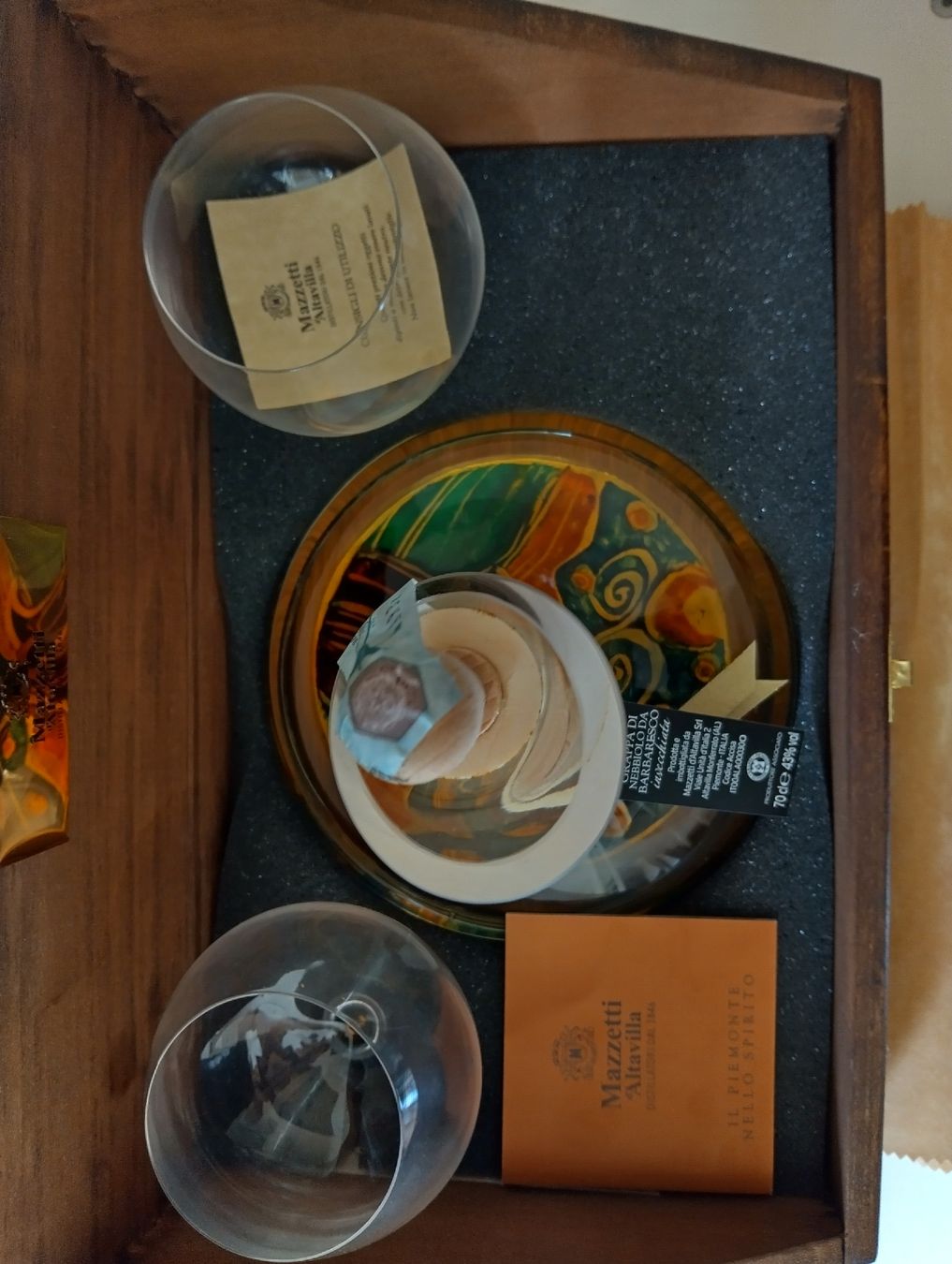 Bevande alcoliche: Coffret Van Gogh Grappa Nebbiolo, idée cadeau – Nuovo e nell'imballaggio originale da Reconvilier venduto da mpa_7b2k 4