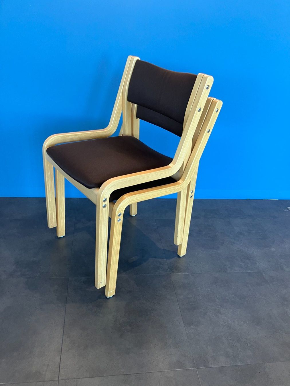 Sedie: Stühle Holz Stoff braun 2 Stk. – Usato da Münchenstein venduto da han_h2xt