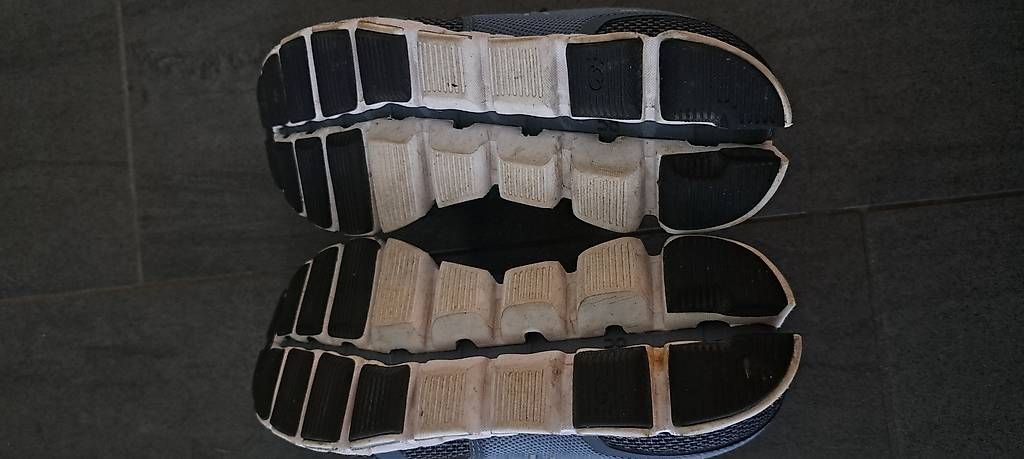 Scarpe da donna: ON Turnschuhe Grösse: 37.5 – Usato da Rotkreuz venduto da MASI17 1