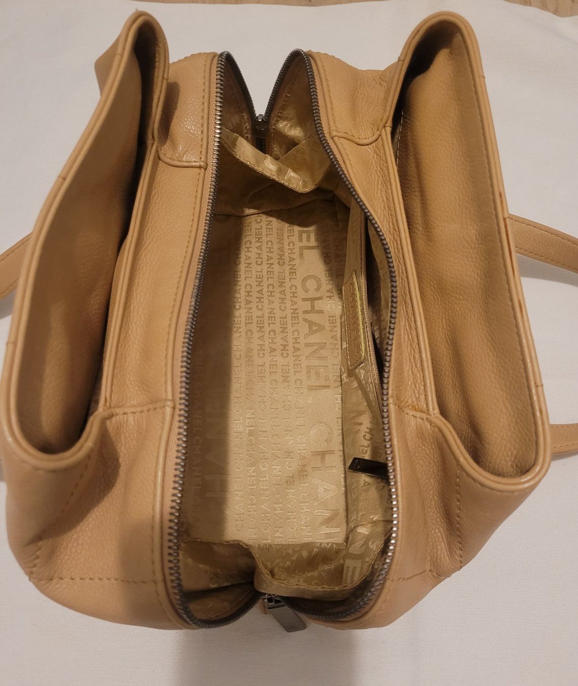 Chanel Borse da donna: Chanel sac à main chocobar en cuir – Usato da St-Sulpice VD venduto da Piggy03 4