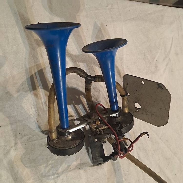 FISA Trombe luftbereiften Musica per Auto Track con la Playa. Fratelli Righ Eira Aria compressa Horn Musica Playa