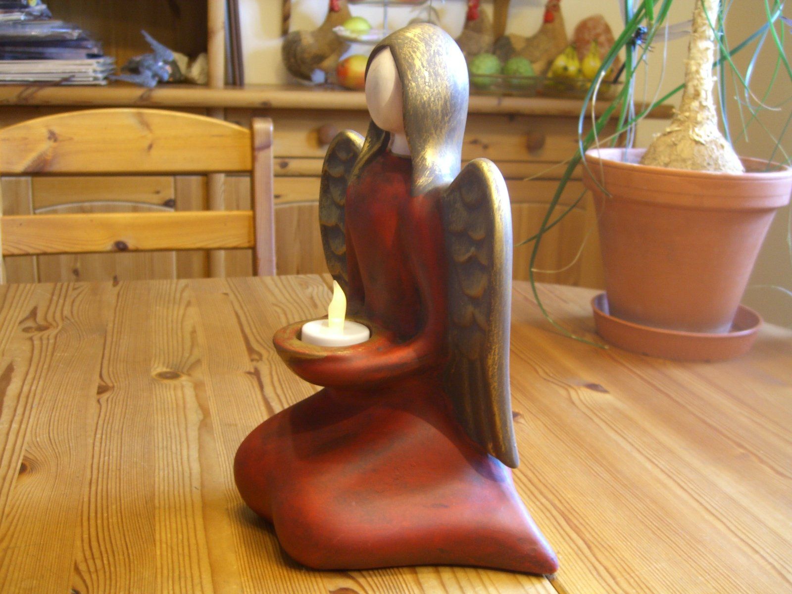 Statuette: wunderschöner, kniender "Formano" Engel m.Teelicht, Keramik – Usato da Winterthur venduto da Gaia 4