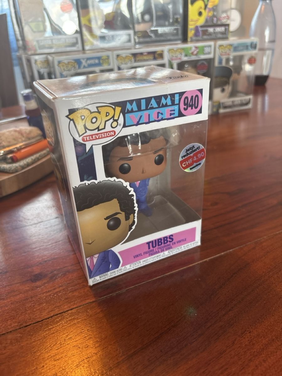 Funko Statuette: Tubbs 940 funko  – Nuovo (secondo la descrizione) da Niederrohrdorf venduto da lynchh