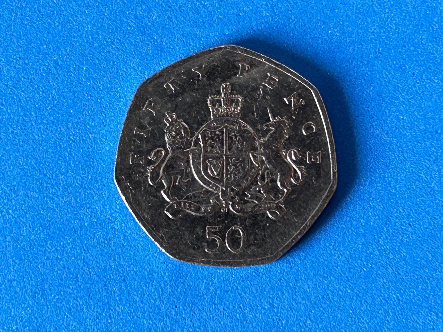 Alle Münzen: UK - 50 Pence - Christopher Ironside 2013 – Gebraucht aus Corcelles NE von AJKader 2