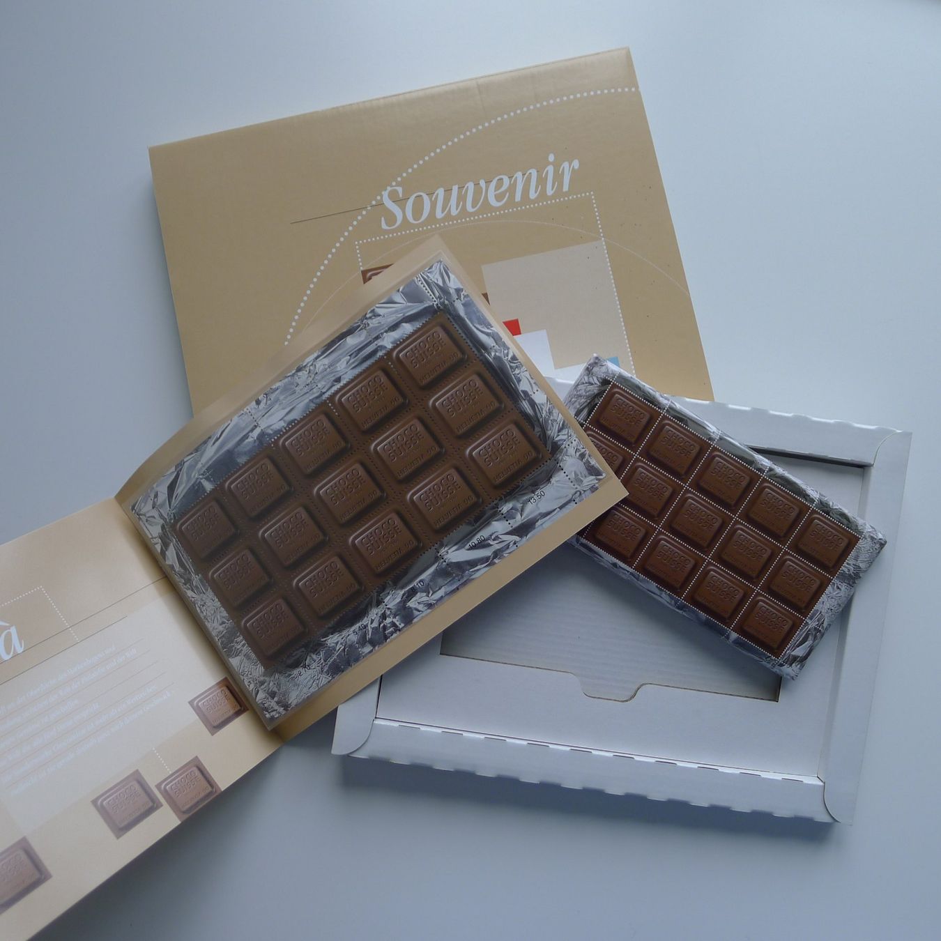 Tutti i francobolli: 1024 OZ, CHOCO SUISSE, Block ** mit echter Schokolade, 2001 – Usato da Ebikon venduto da SilvioFreund