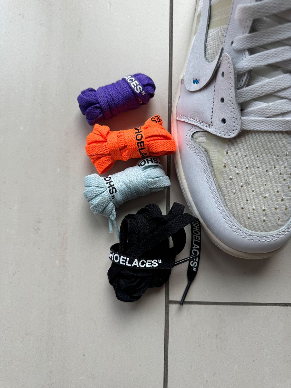 Off-White Scarpe da uomo: Jordan 1 Retro High Off-White Euro – Nuovo e nell'imballaggio originale da Dübendorf venduto da cendre 8