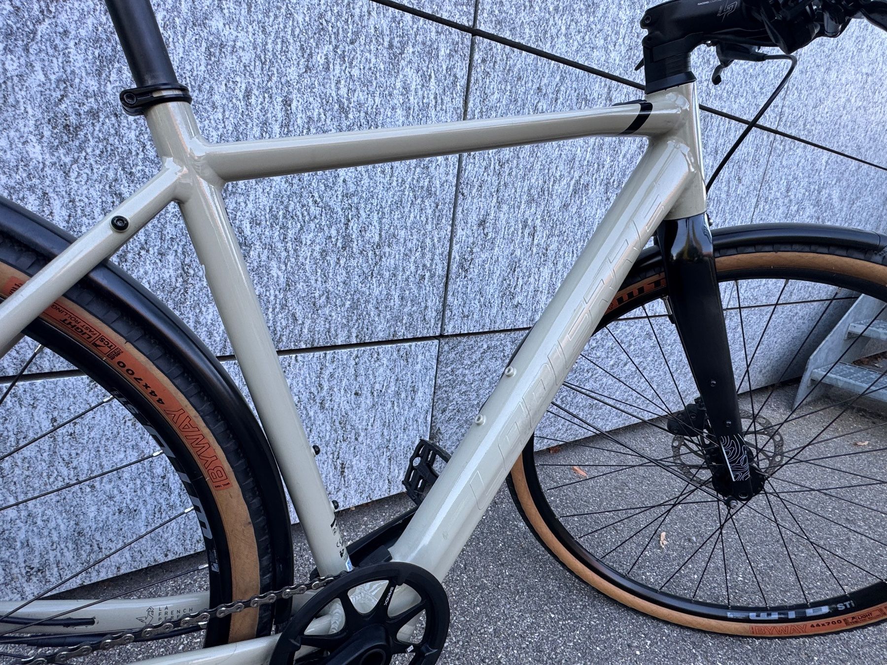 Lapierre Vélos: Lapierre E-Shaper 3.2 Premium E-Bike |Wie Neue – D'occasion à Solothurn par lea_5lxz 5