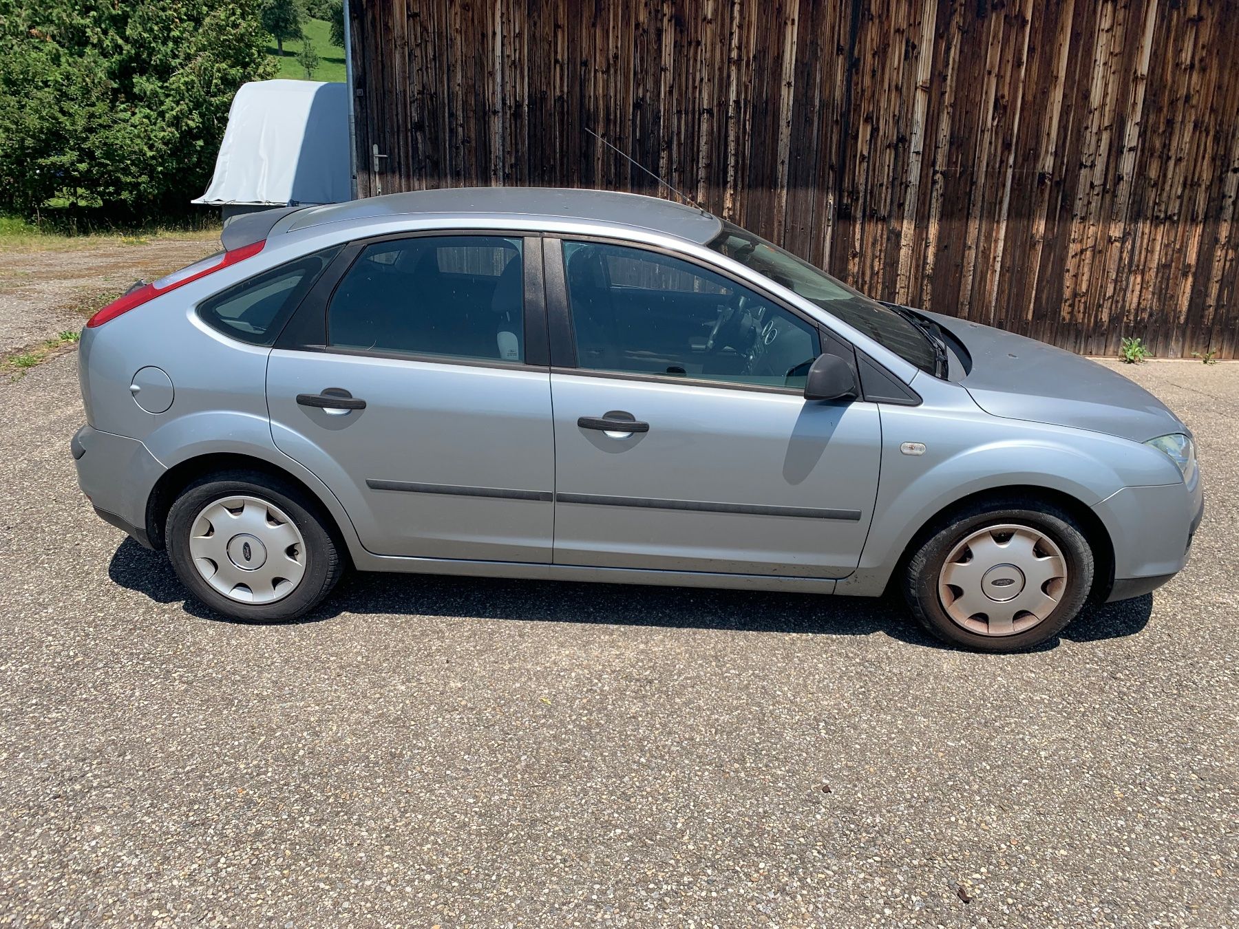 Ford Automobili: Ford Focus 1.6i 16V 121000km 2.Hand – Usato da Gossau ZH venduto da Sookkerd 3