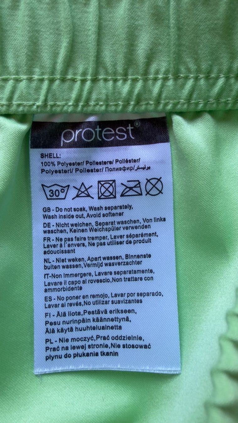 Pantaloni: Protest Sport Beach Shorts – Usato da Bern venduto da MarieBrocante 4