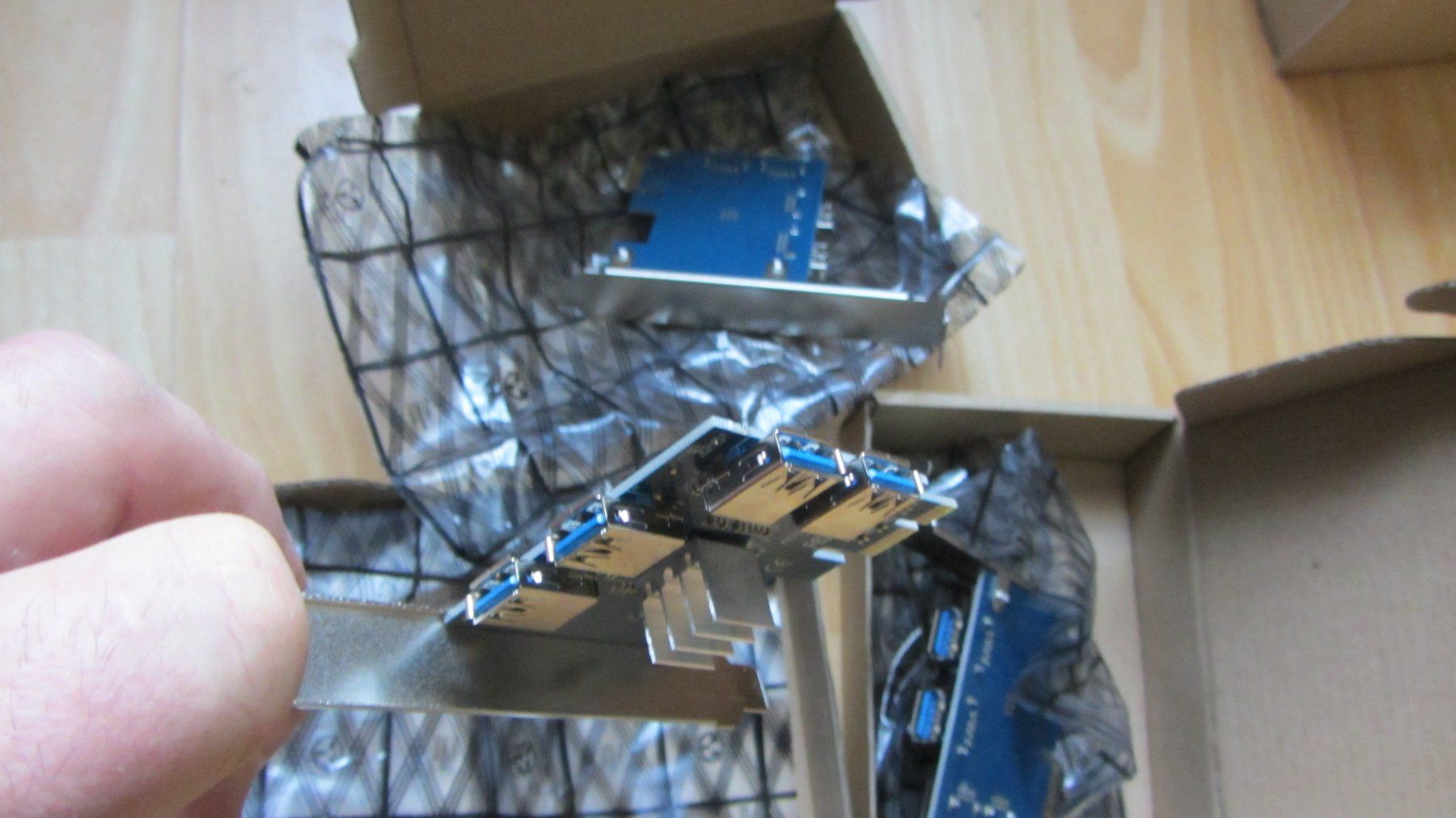 Lecteurs & Adaptateurs: PCI-E USB3 – Neuf avec emballage d'origine à Zürich par bigboss 3