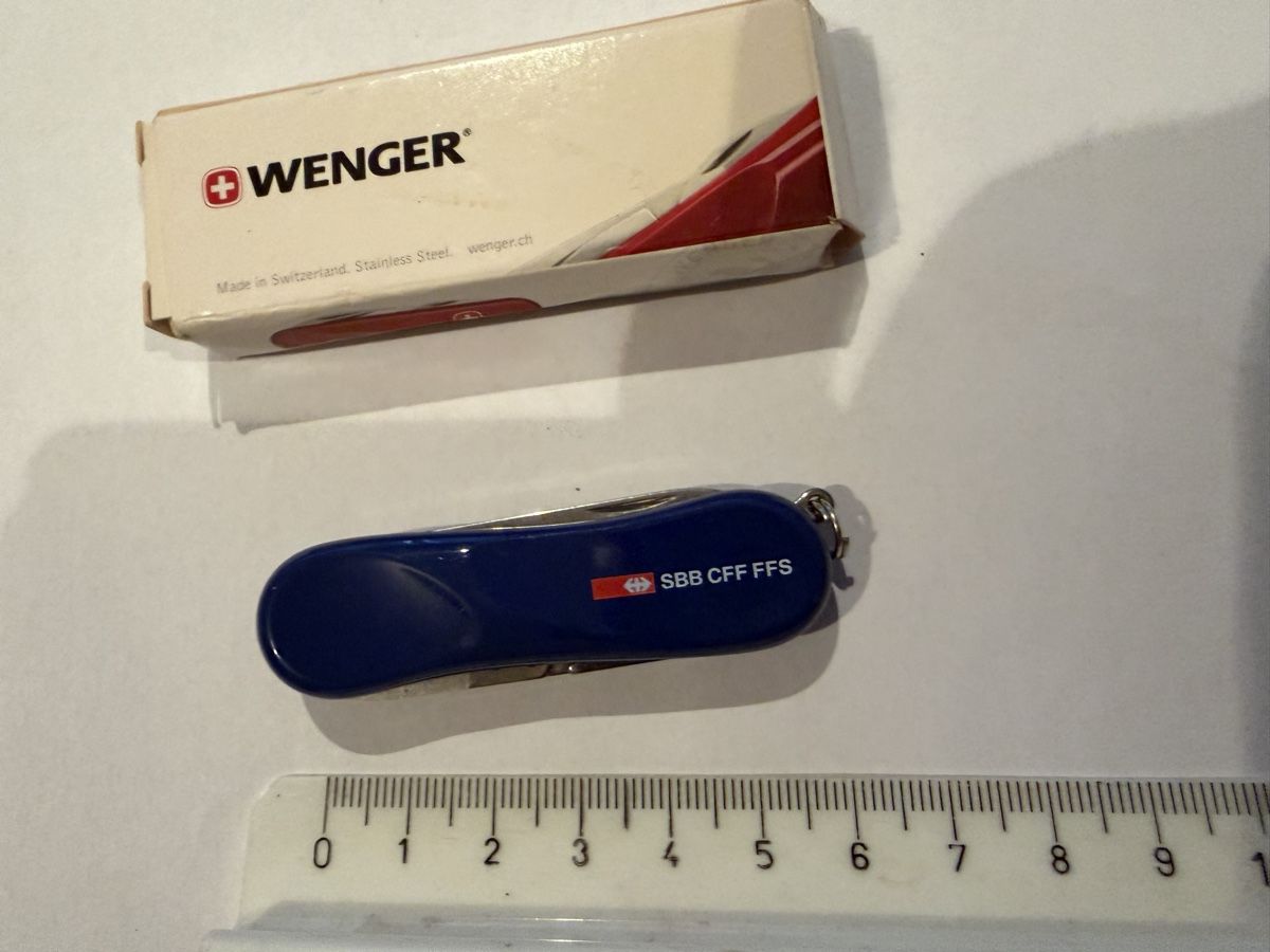 Wenger Taschenmesser: couteau de poche Wenger bleu – Gebraucht aus Echallens von JAR69 2