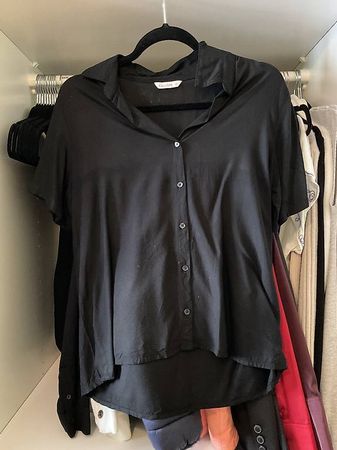 Camicia nera corta