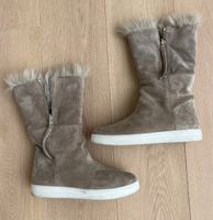 PRADA mit Fell gefütterte Stiefel Gr.39,5 NP1200,-