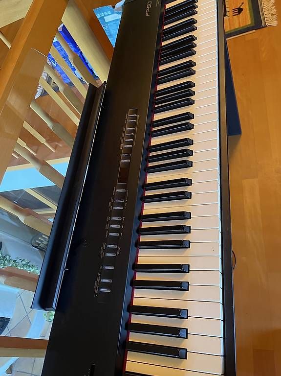 Strumenti musicali: Roland Klavier – Nuovo (secondo la descrizione) da Dussnang venduto da CorinaN02 2