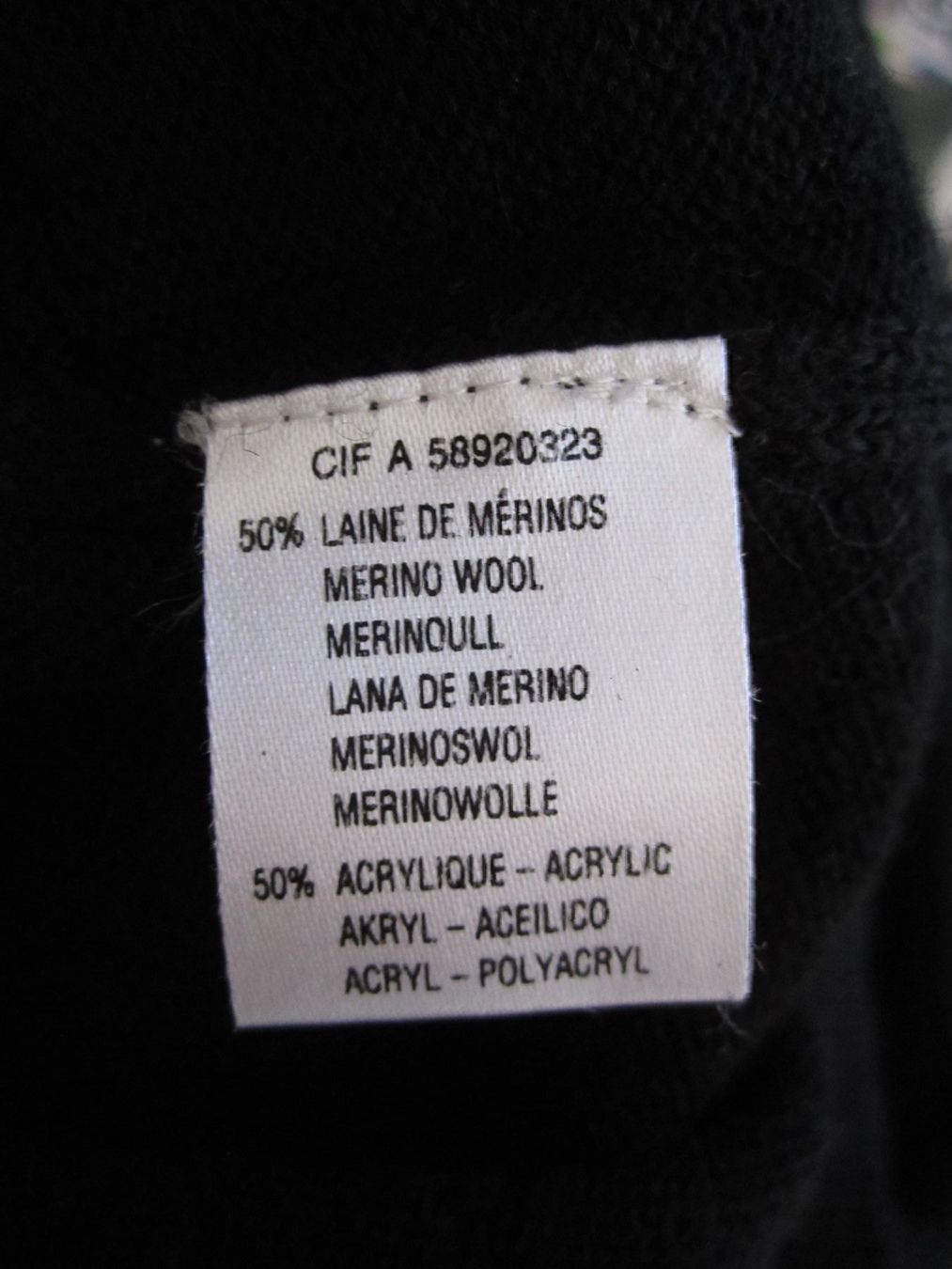 Top: Pull chic avec décoration – Usato da Lausanne venduto da Kmm03 4