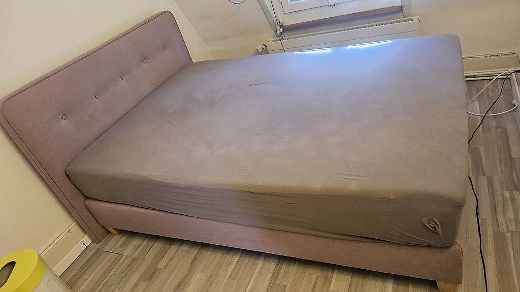 Lits: Boxspring-Bett 140x200, praktisch neu – D'occasion à Bern par Us66 2