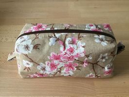 Tasche / Necessaire / Kosmetiktasche / Etui, neue Handarbeit