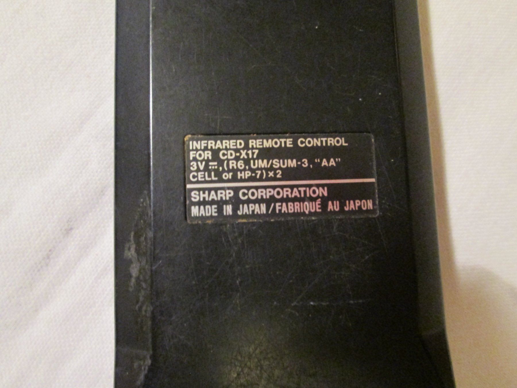 Fernbedienungen: Télécommande Sharp, système audio vintage (62) – Gebraucht aus La Chaux-de-Fonds von Marteaux 3
