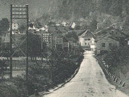Zufahrtstrasse nach CAZIS, Teilansicht Dorf 1920