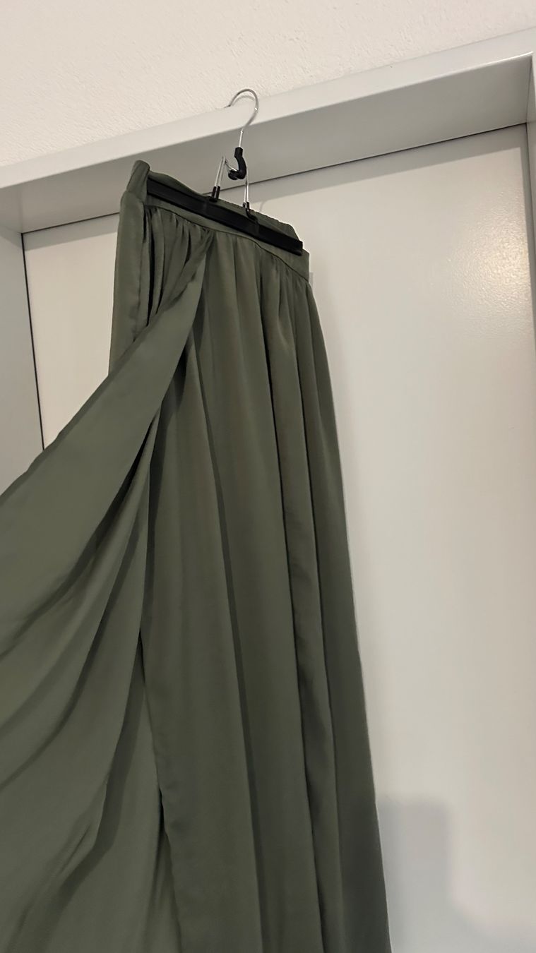 Röcke: Satin Sommerrock – Neu (gemäss Beschreibung) aus Chur von sivik