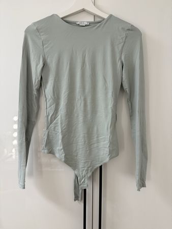 Leichtes Langarm-Bodysuit, Gr. S, mintgrün, perfekt für Früh