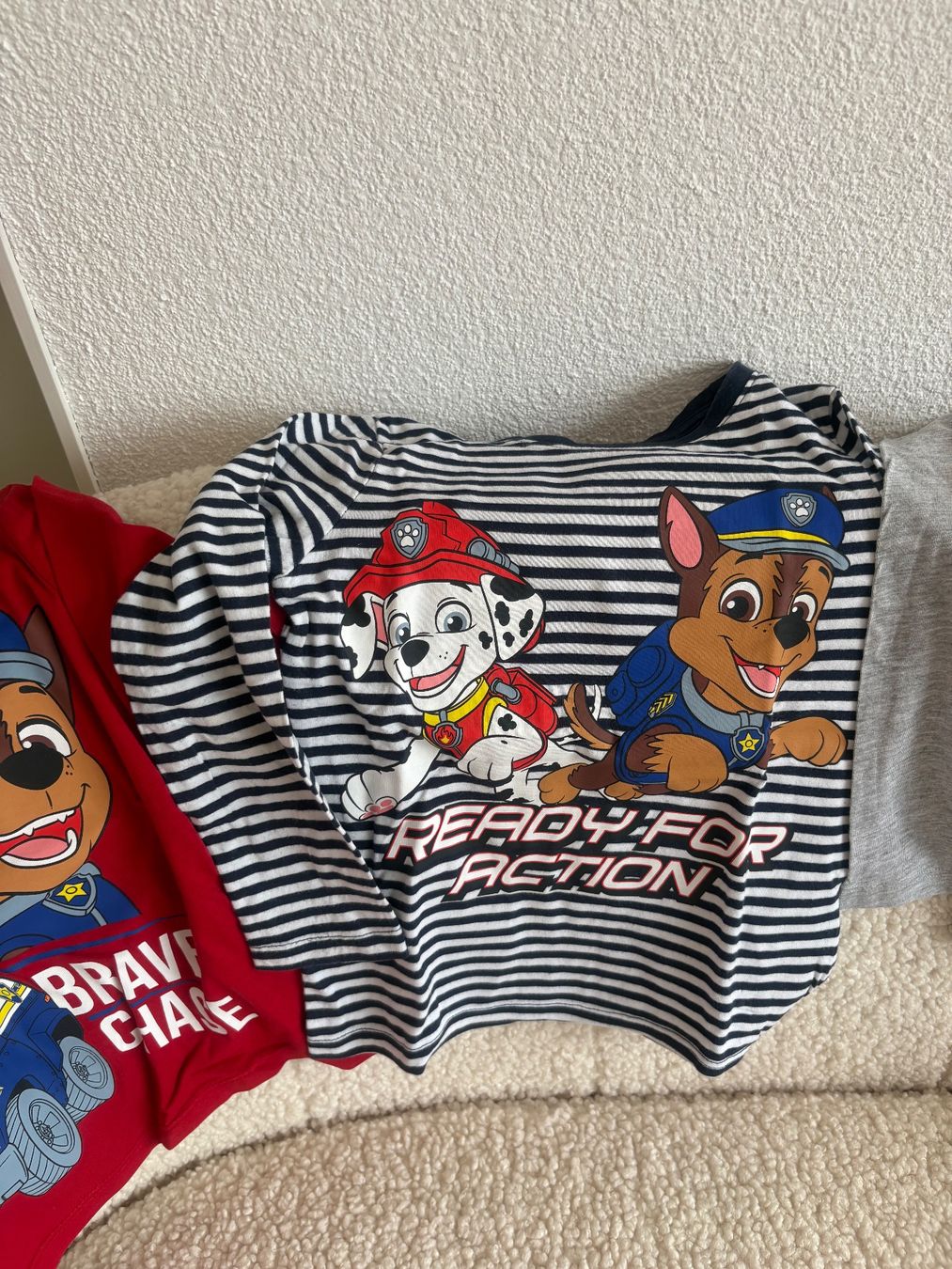 C&A Lotti & Set di vestiti: Set Pullover Paw Patrol gr 104 blau rot grau – Usato da Biel-Bienne venduto da Roserosse13 4
