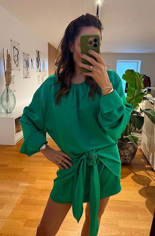 The Attico Vestiti: THE ATTICO KLEID VERT JADE – Nuovo (secondo la descrizione) da Schwyz venduto da bofb