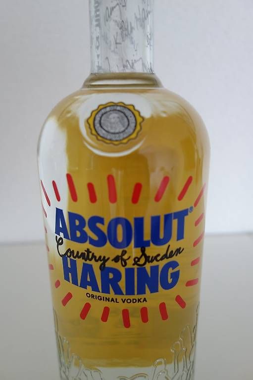 Absolut Vodka Spirituosen: Neuste Absolut Vodka HARING art edition 1L – Neu und originalverpackt aus Bonstetten von polarvids