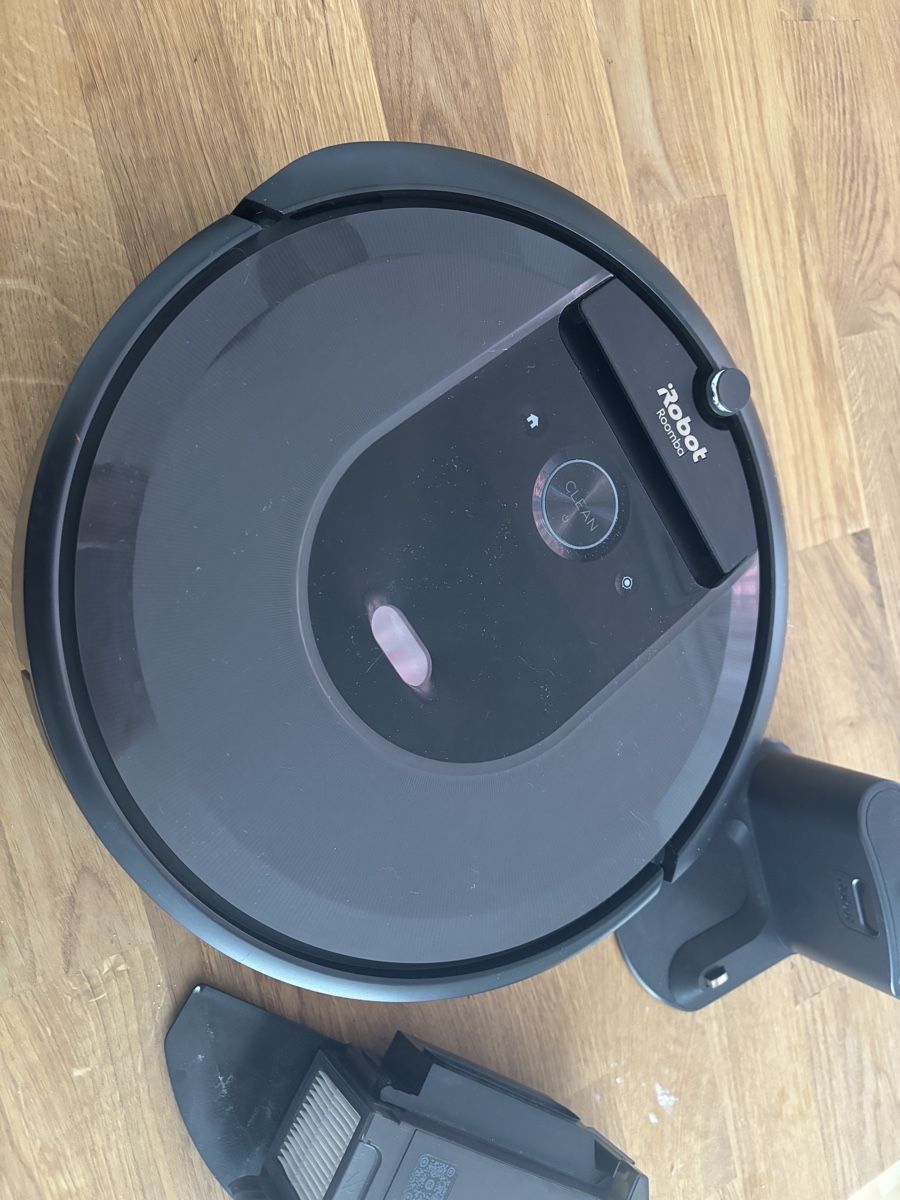 Irobot Aspirapolveri & Accessori: IRobot Roomba – Usato da Lotzwil venduto da _.anjaaaa 1